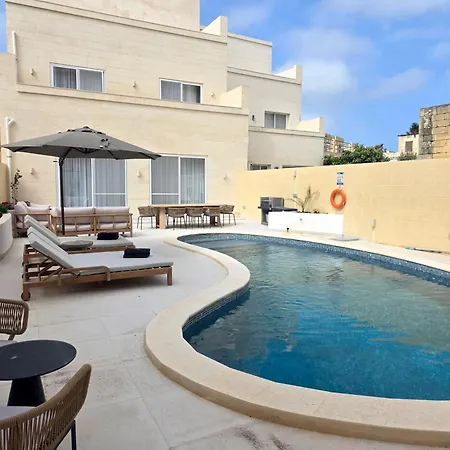 Holiday home Casa Elana 5 Bedrooms With Large Pool *